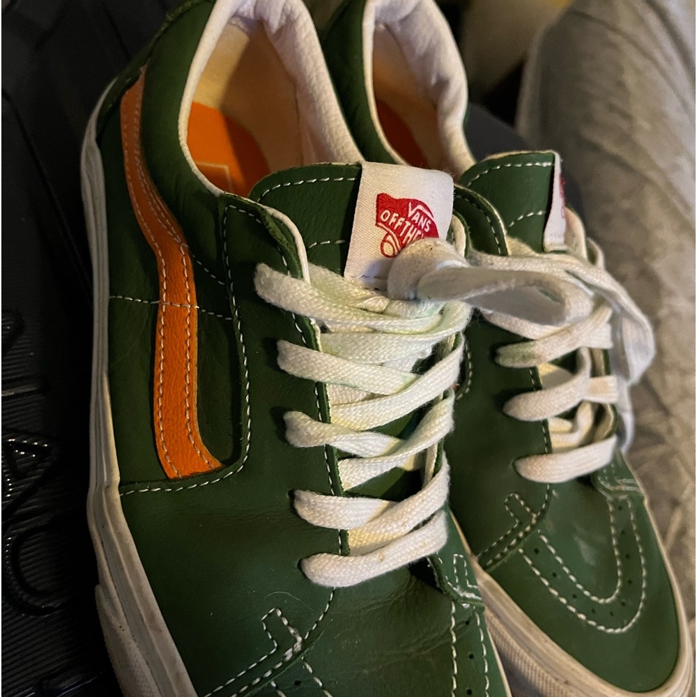 Men’s 8.5 Vans